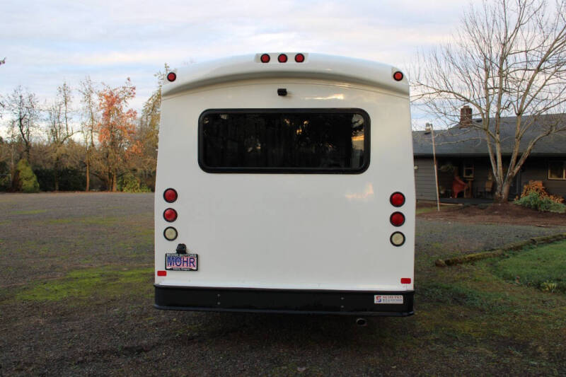 2015 Ford E-Series E-350 SD