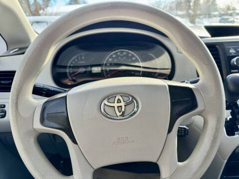 2014 Toyota Sienna L 7-Passenger