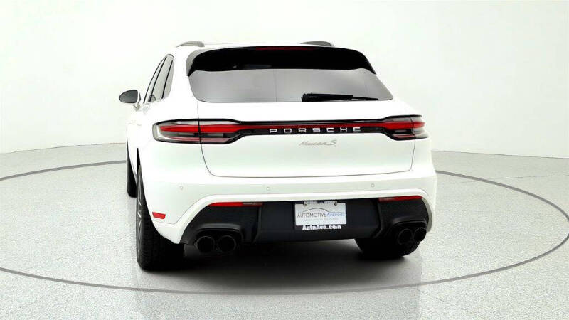2023 Porsche Macan S