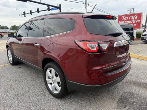 2017 Chevrolet Traverse LT