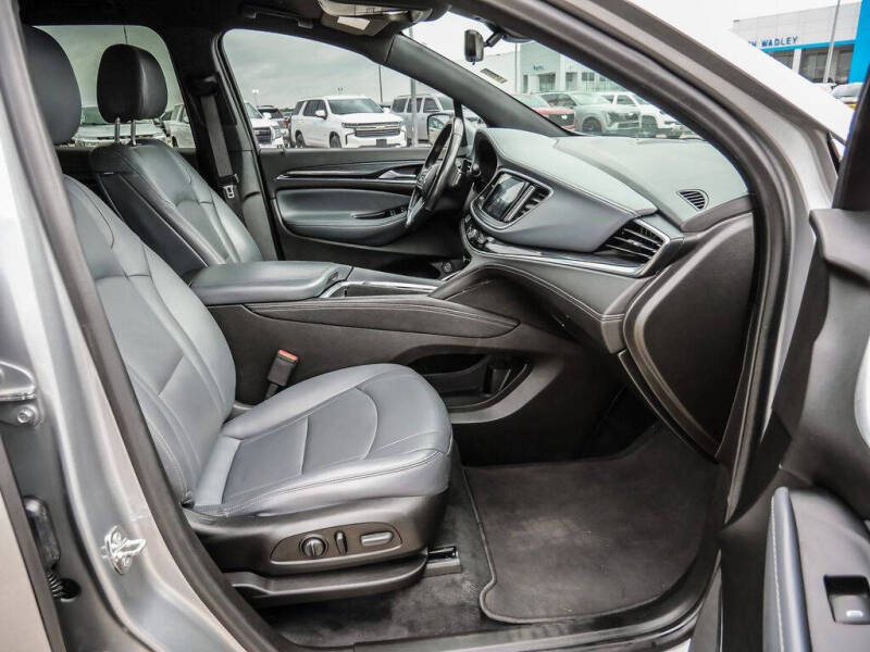 2024 Buick Enclave Essence