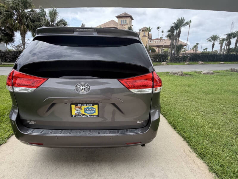 2011 Toyota Sienna XLE 8-Passenger