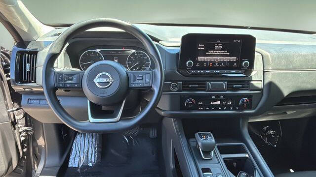2023 Nissan Pathfinder S