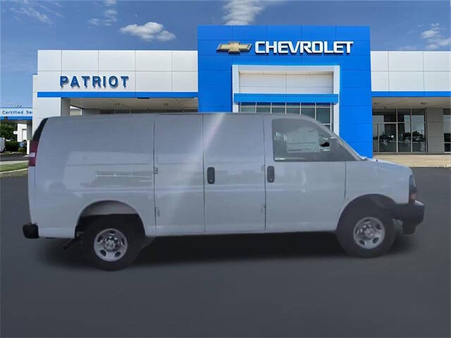 2025 Chevrolet Express 2500