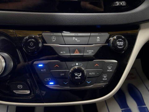 2019 Chrysler Pacifica Touring L