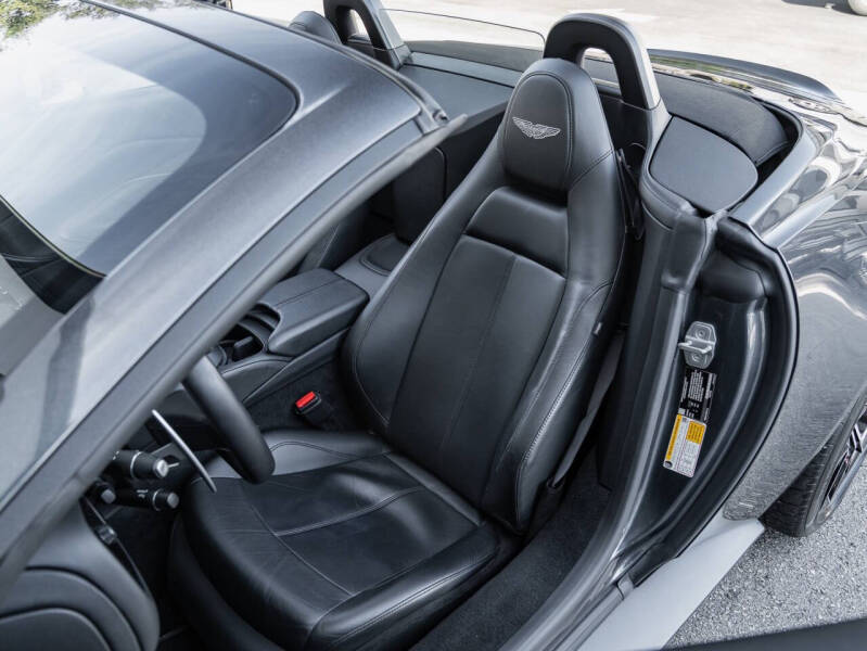 2021 Aston Martin Vantage