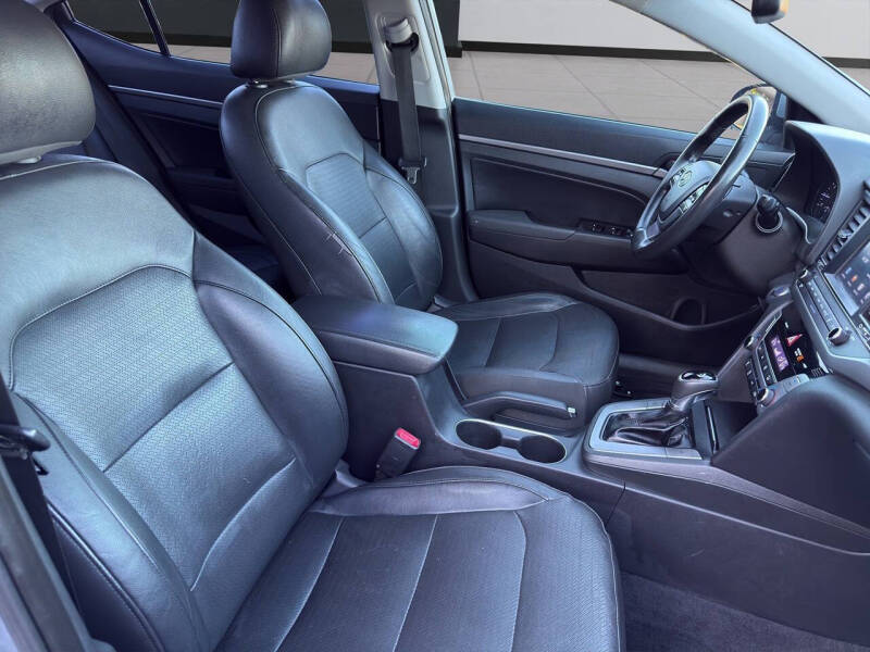 2017 Hyundai Elantra Limited