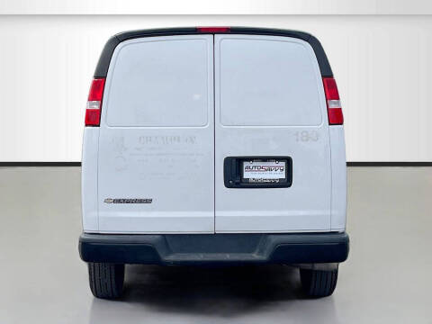 2023 Chevrolet Express 2500