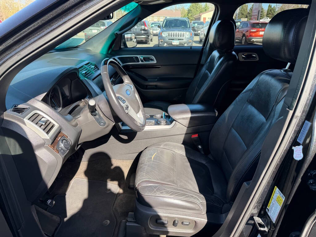 2014 Ford Explorer 6