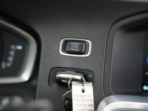 2015 Volvo S60 T5 Drive-E Platinum