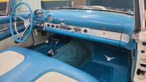 1956 Ford Thunderbird