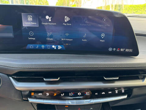 2024 Cadillac XT4 Premium Luxury