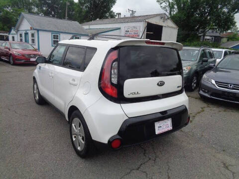 2016 Kia Soul +