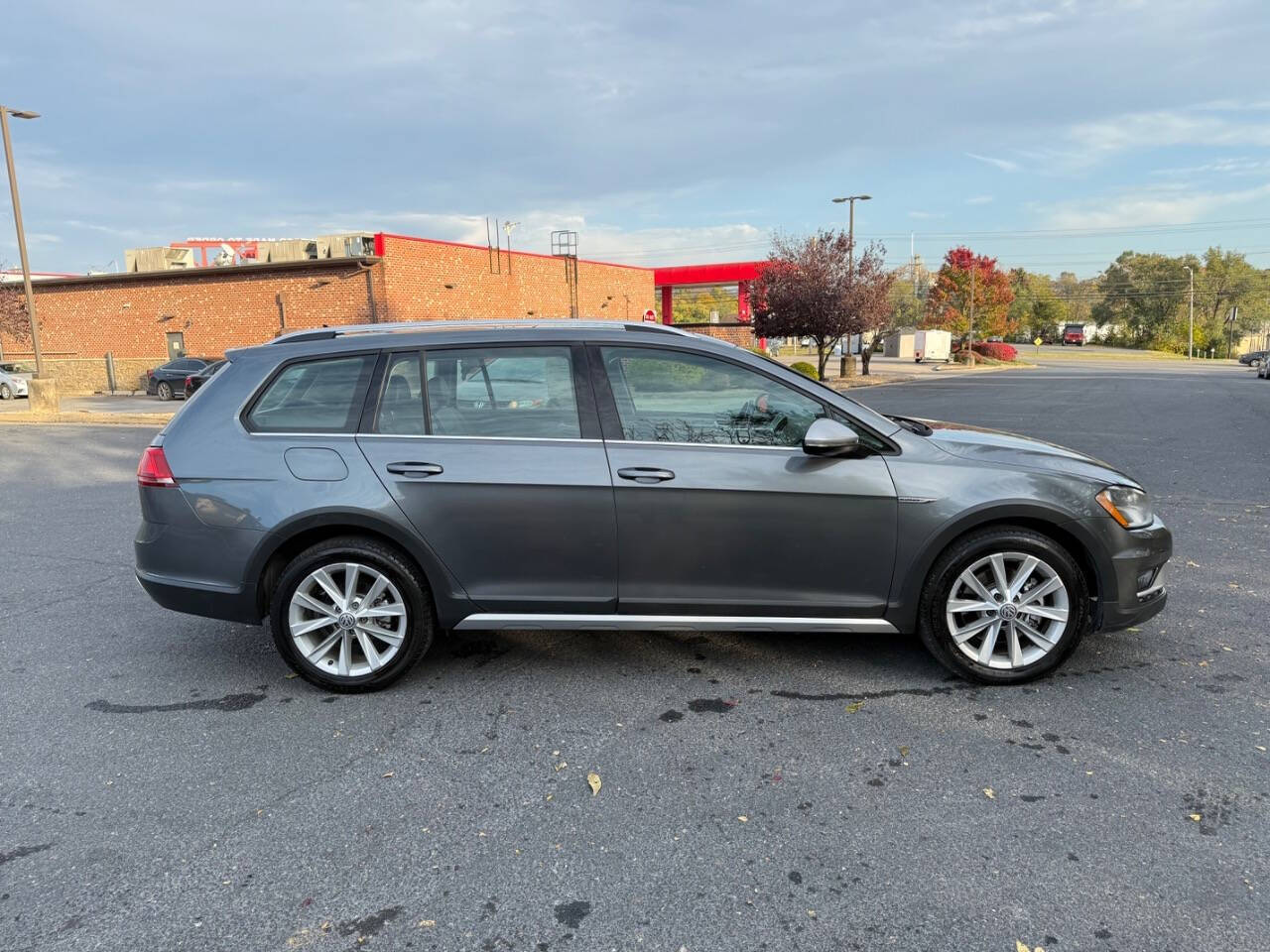 2017 Volkswagen Golf Alltrack for sale at V & L Auto Sales in Harrisonburg, VA