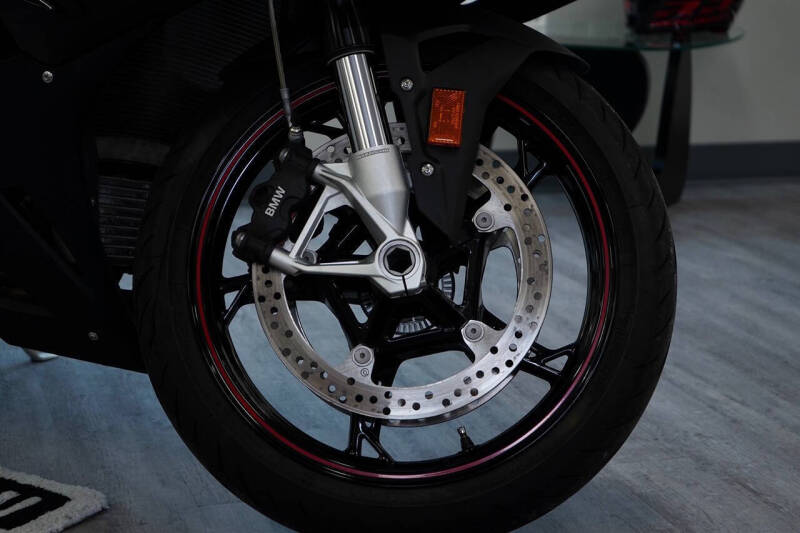 2024 BMW S 1000 RR