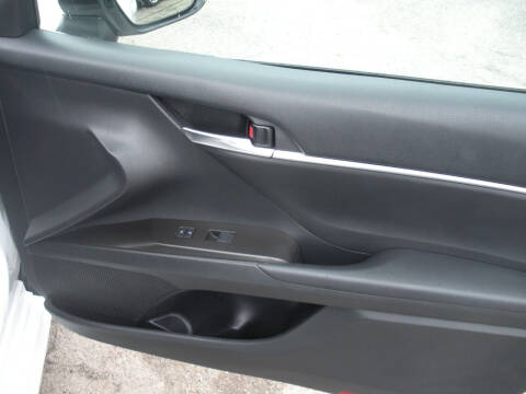 2022 Toyota Camry LE