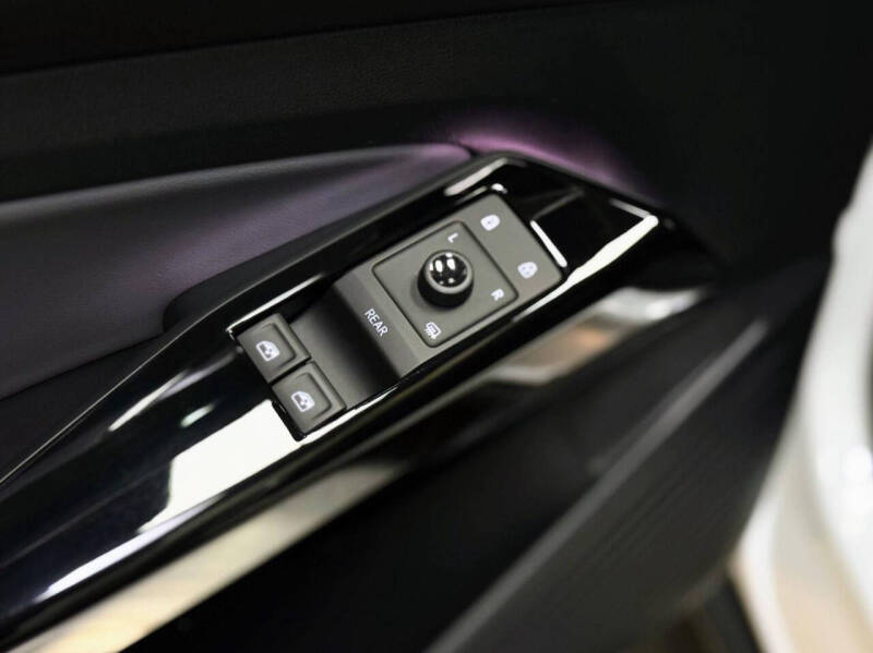 2022 Volkswagen ID.4 Pro