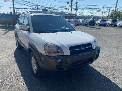 2005 Hyundai Tucson for sale at Nicks Auto Sales in Philadelphia PA