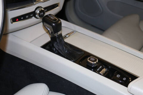 2019 Volvo XC60 T5 Momentum