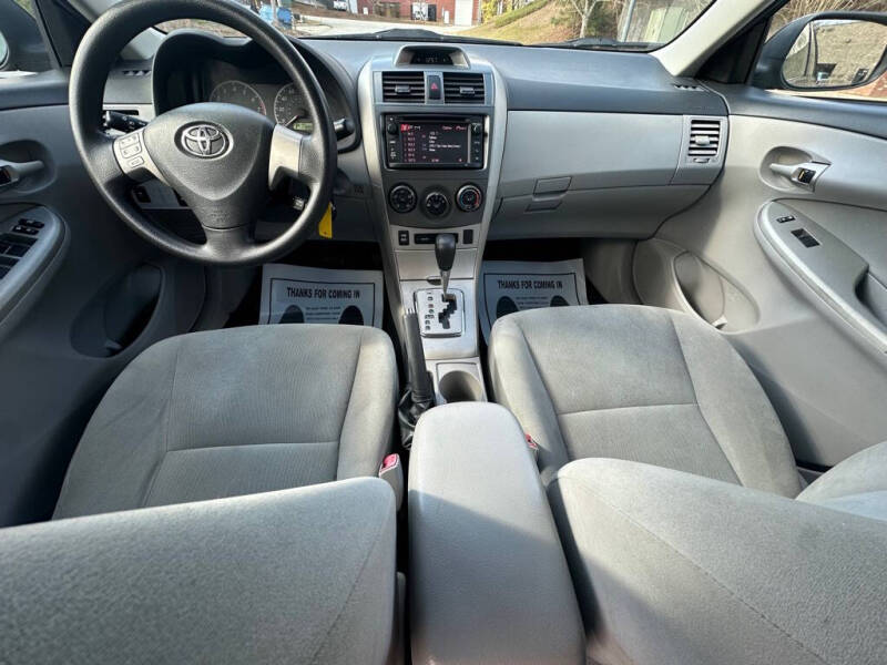 2013 Toyota Corolla LE