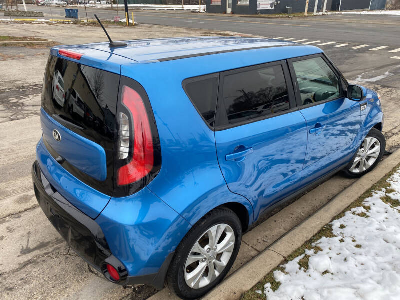 2016 Kia Soul +