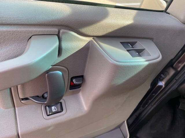 2017 Chevrolet Express LS 2500