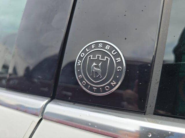 2017 Volkswagen Touareg V6 Wolfsburg