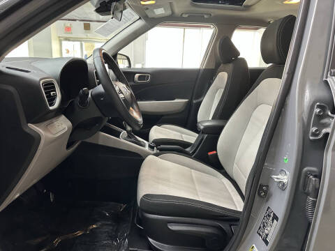 2022 Hyundai Venue SEL