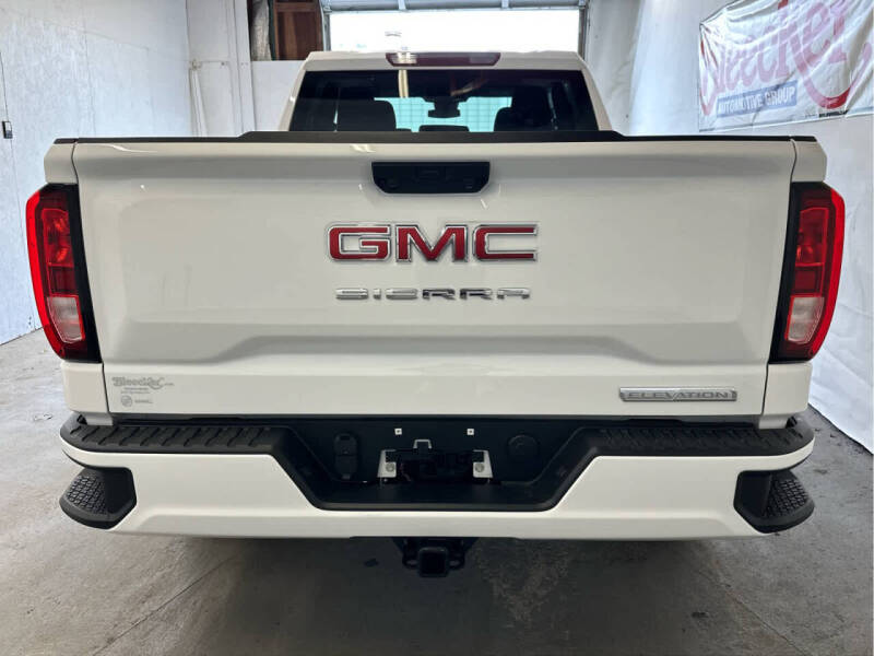 2025 GMC Sierra 1500 Elevation