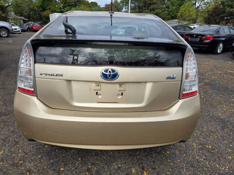 2010 Toyota Prius III