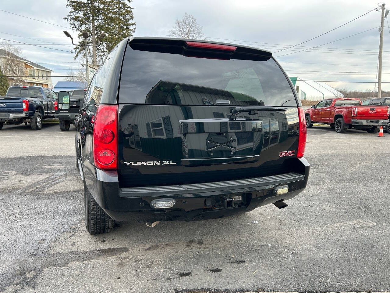 2010 GMC Yukon XL for sale at Upstate Auto Gallery in Westmoreland, NY