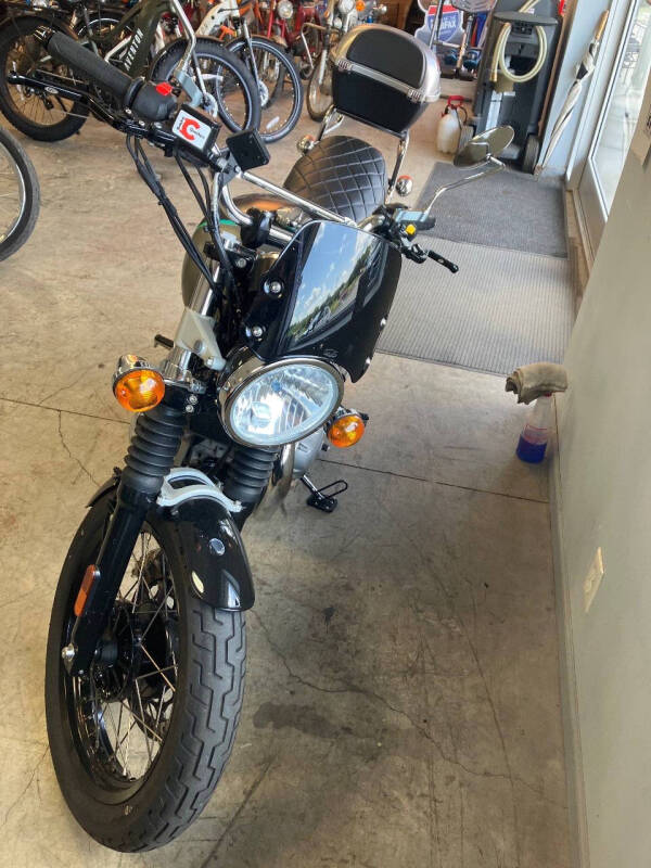 2022 Royal Enfield Interceptor