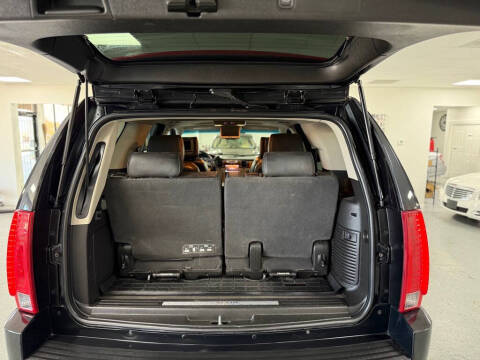 2013 Cadillac Escalade Platinum Edition