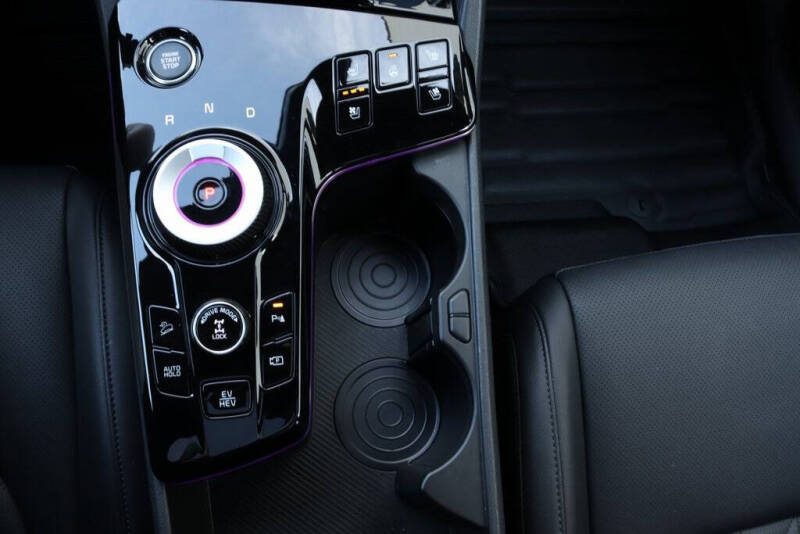 2025 Kia Sportage Plug-In Hybrid X-Line Prestige