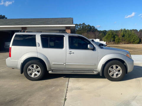 2012 Nissan Pathfinder LE