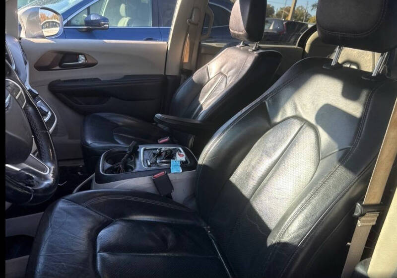 2018 Chrysler Pacifica Touring L Plus