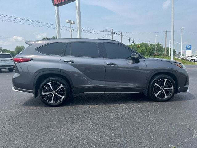 2022 Toyota Highlander 8