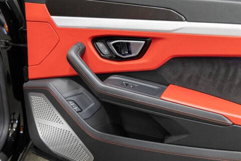 2020 Lamborghini Urus