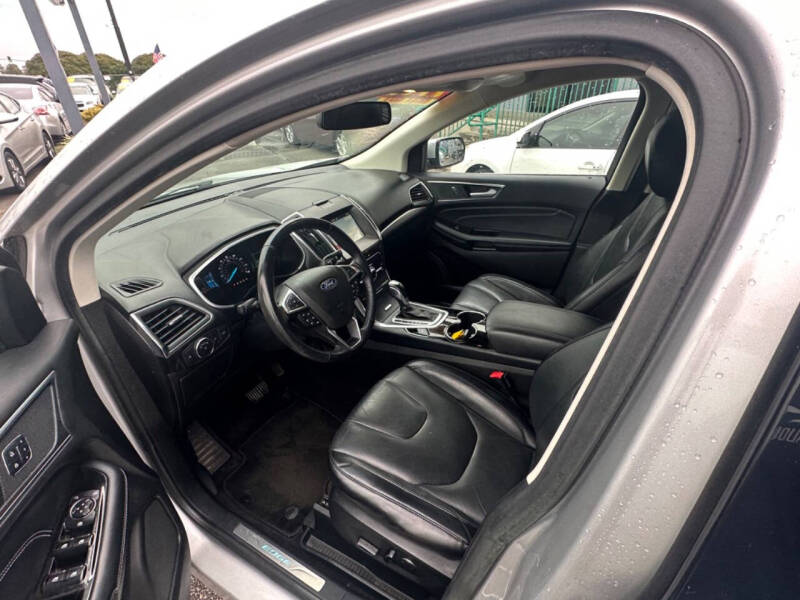 2018 Ford Edge Titanium