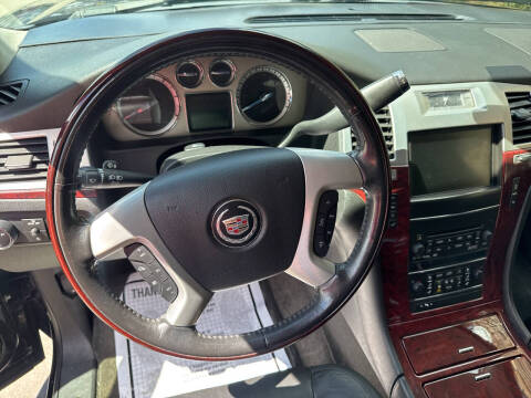 2012 Cadillac Escalade Luxury