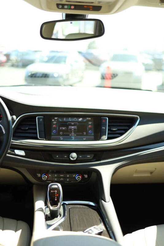 2018 Buick Enclave Essence