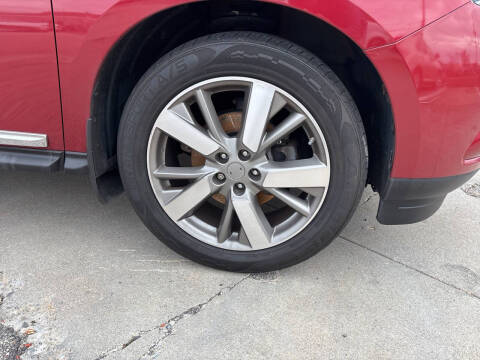 2016 Nissan Pathfinder Platinum