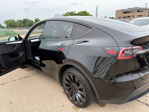 2023 Tesla Model Y Long Range