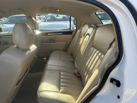 2007 Lincoln Town Car Signature