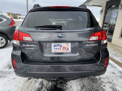 2013 Subaru Outback 2.5i Premium