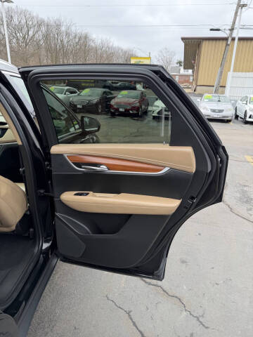 2017 Cadillac XT5 Platinum