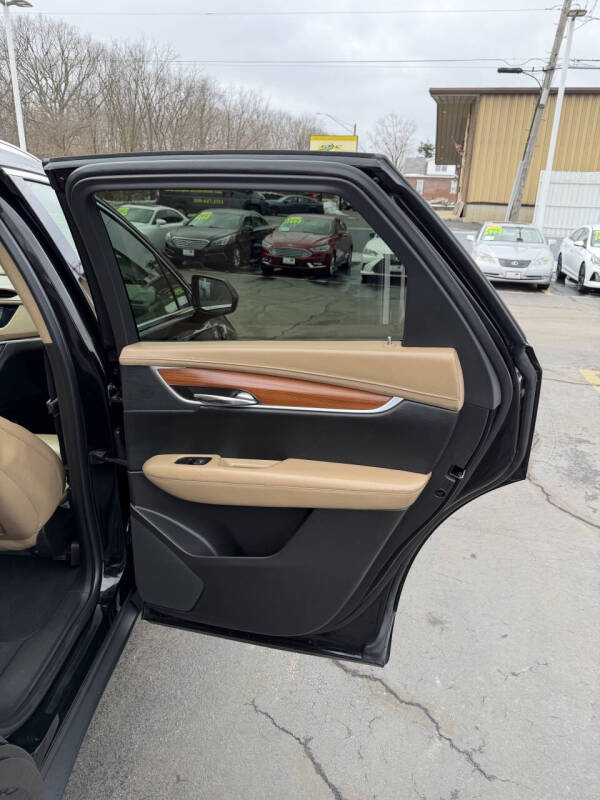 2017 Cadillac XT5 Platinum