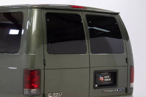 2002 Ford E-Series E-350 SD XLT