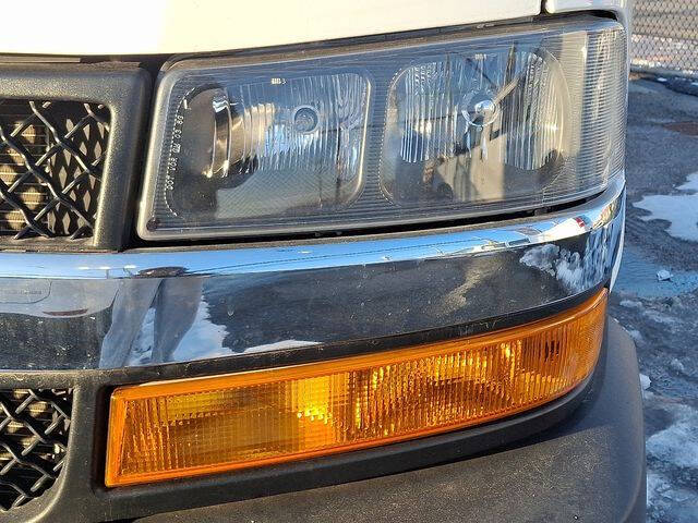 2023 Chevrolet Express 2500