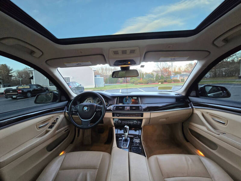 2015 BMW 5 Series 528i xDrive